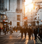 Hubněte chůzí. Jak podpořit spalování tuků jednoduchými kroky?